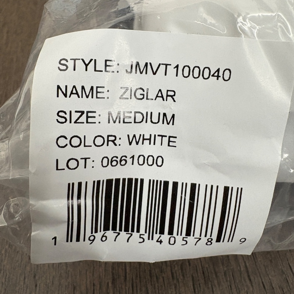 Johnnie-O Ziglar Vest Medium White NWT NEW IN BAG $258 Discontinued - Picture 5 of 6